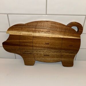 Pig-Shaped Wooden Cutting Board